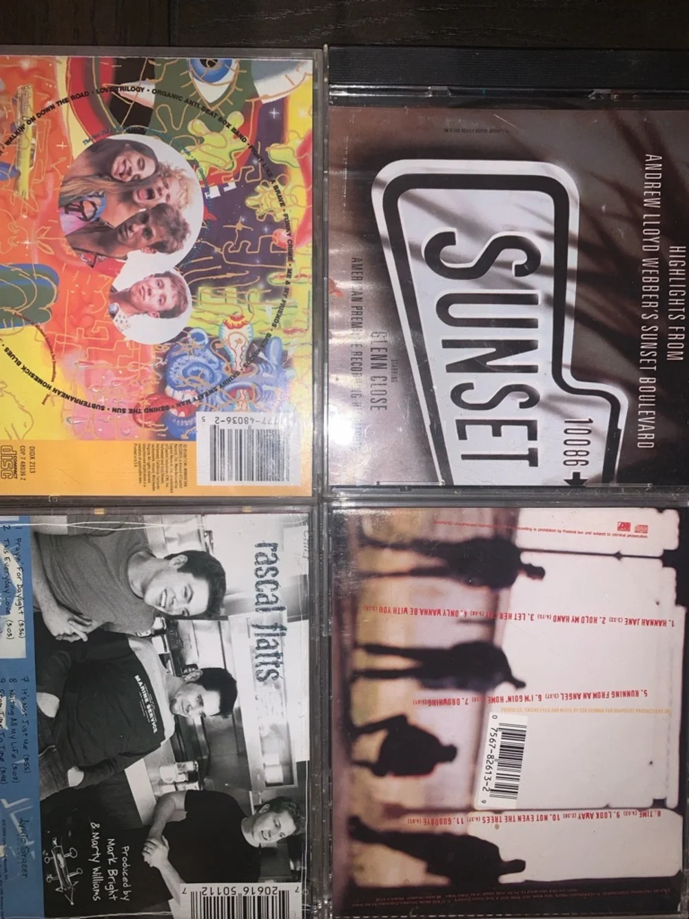 4 CDs. - Picture 2 of 5